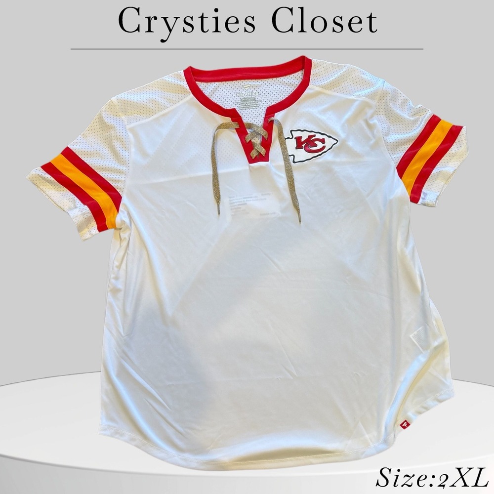 NEW Kansas City Chiefs Fanatics Women's Sunday Best Lace-Up T-Shirt JERSEY Love!